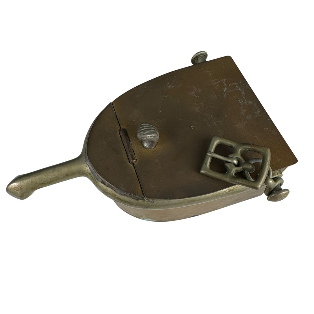 Vintage Brass Equestrian Spur Inkwell Trinket Box Hinged Lid Buckle Detail H72Q‎